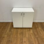 Two door wooden executive office cabinet - Image 4