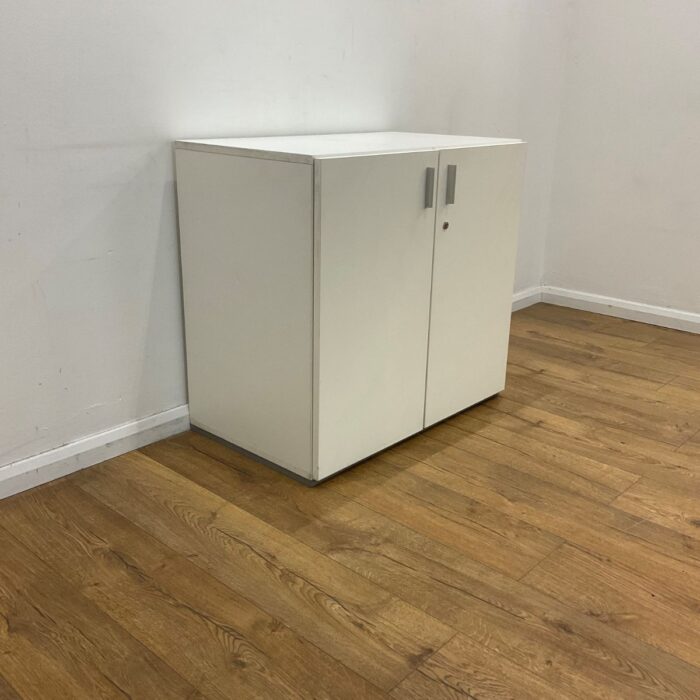 Two door wooden executive office cabinet - Image 5